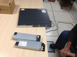 Cisco 3750X avec 2 alimentations de 350VA redondantes